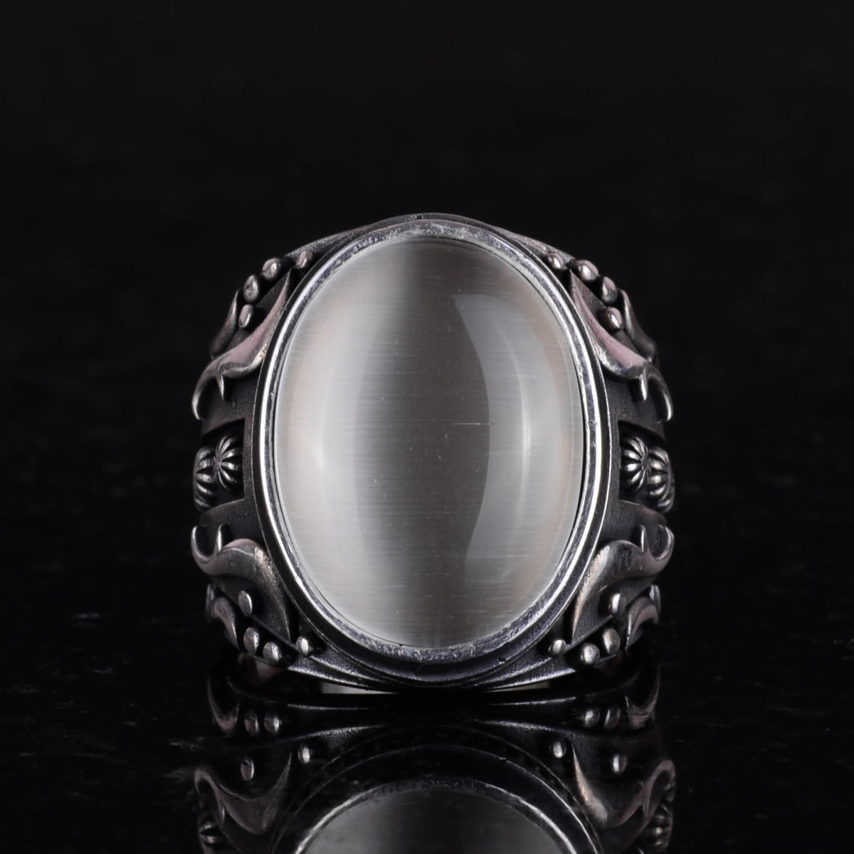 925 Sterling Silver Ring, Designer Silver Men's Ring (White Synthetic Cat's Eye Stone) — 4
