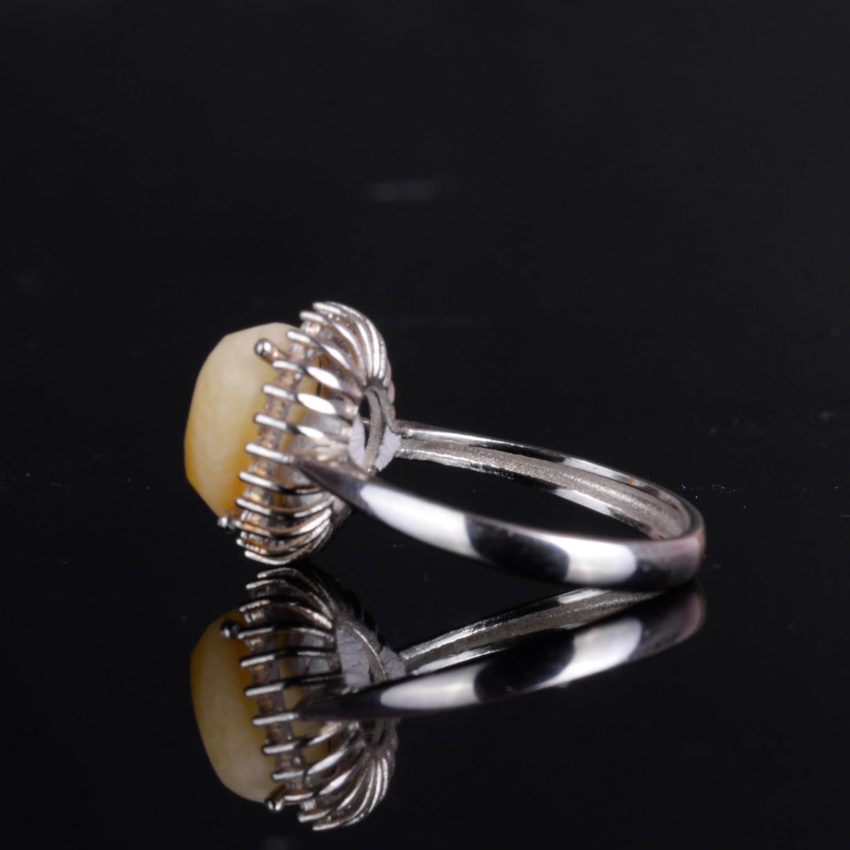 KAMBO Natural Raw Amber Stone 925 Sterling Silver Women's Ring – Elegant Halo Design Jewelry — 4