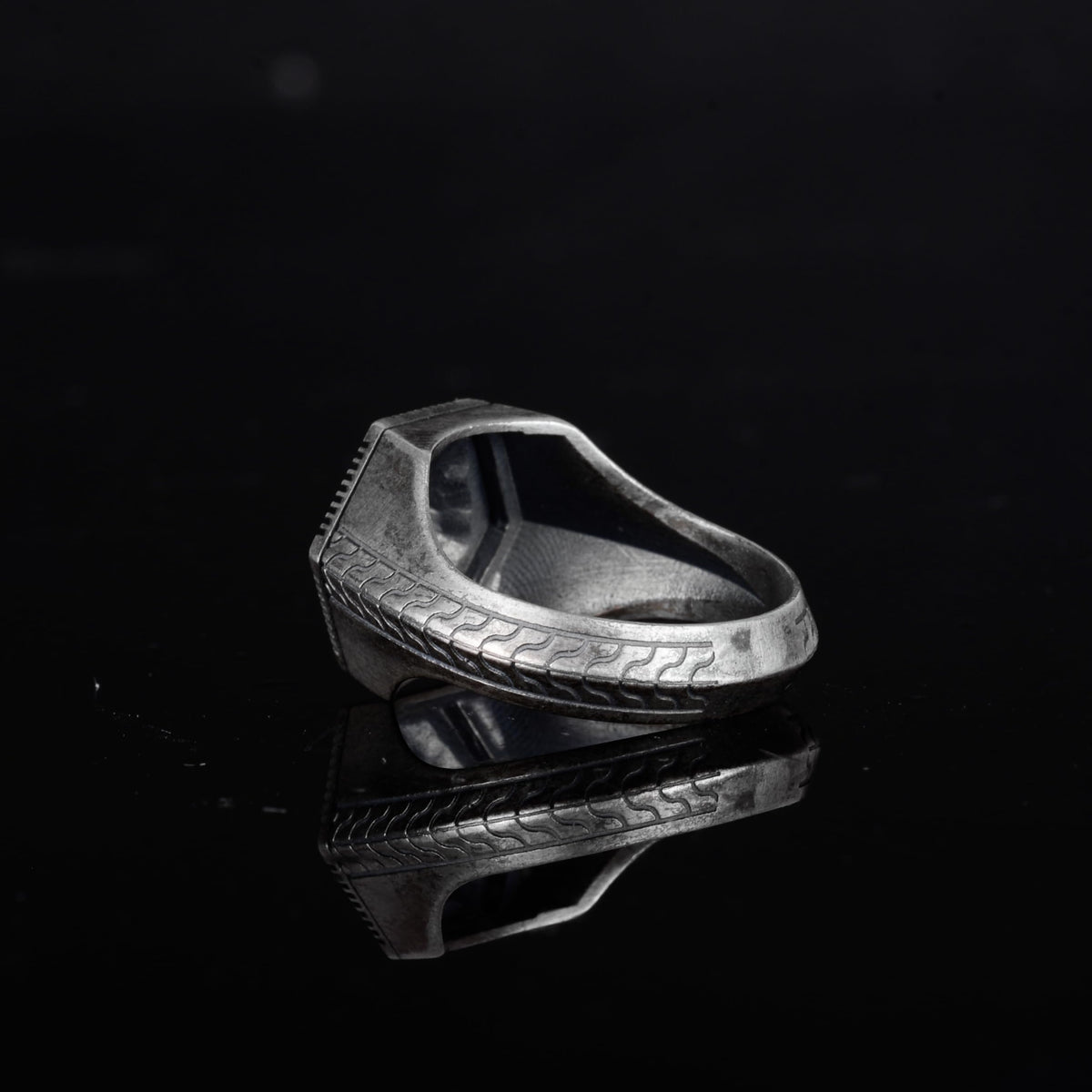 KAMBO 925 Sterling Silver Men's Wolf Head Ring – Symbol of Strength, Freedom, and Loyalty – Handmade Gothic Animal Ring — 7