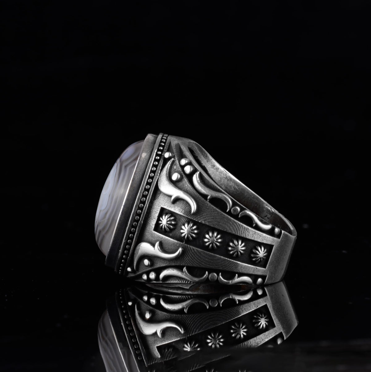 KAMBO Men's Natural Agate Ring – 925 Sterling Silver Flower Pattern Ring – Handmade Vintage Style Men's Statement Ring (Agate-1) — 7