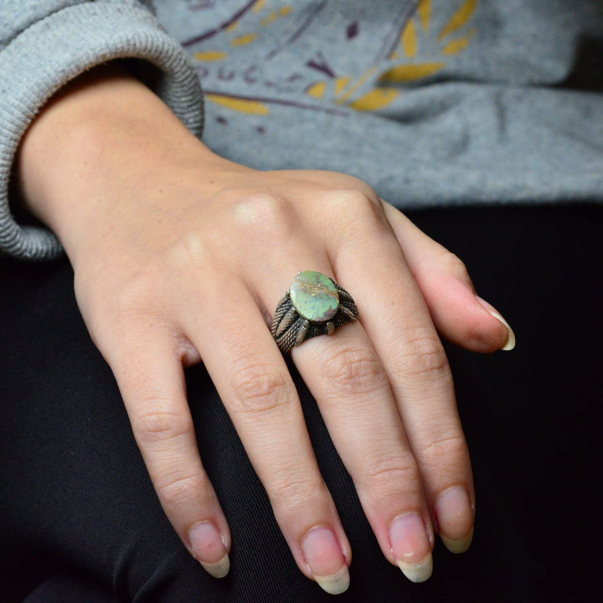 Natural Arizona Turquoise Stone Claw Ring - 925 Sterling Silver — 7