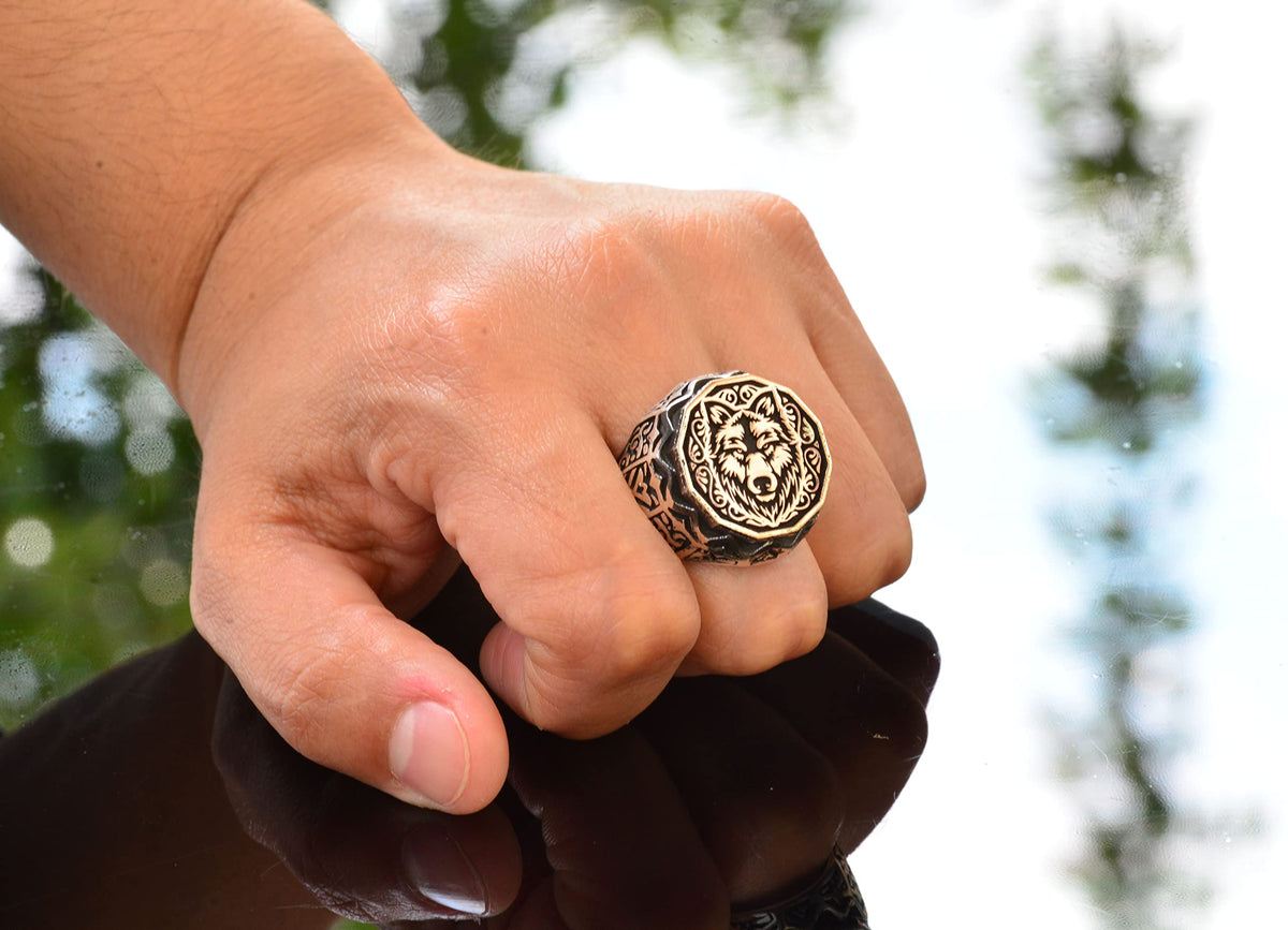 Wolf Head Ring — 7