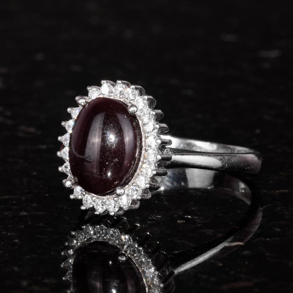 Silver Women's Ring - Natural Star Garnet — 5