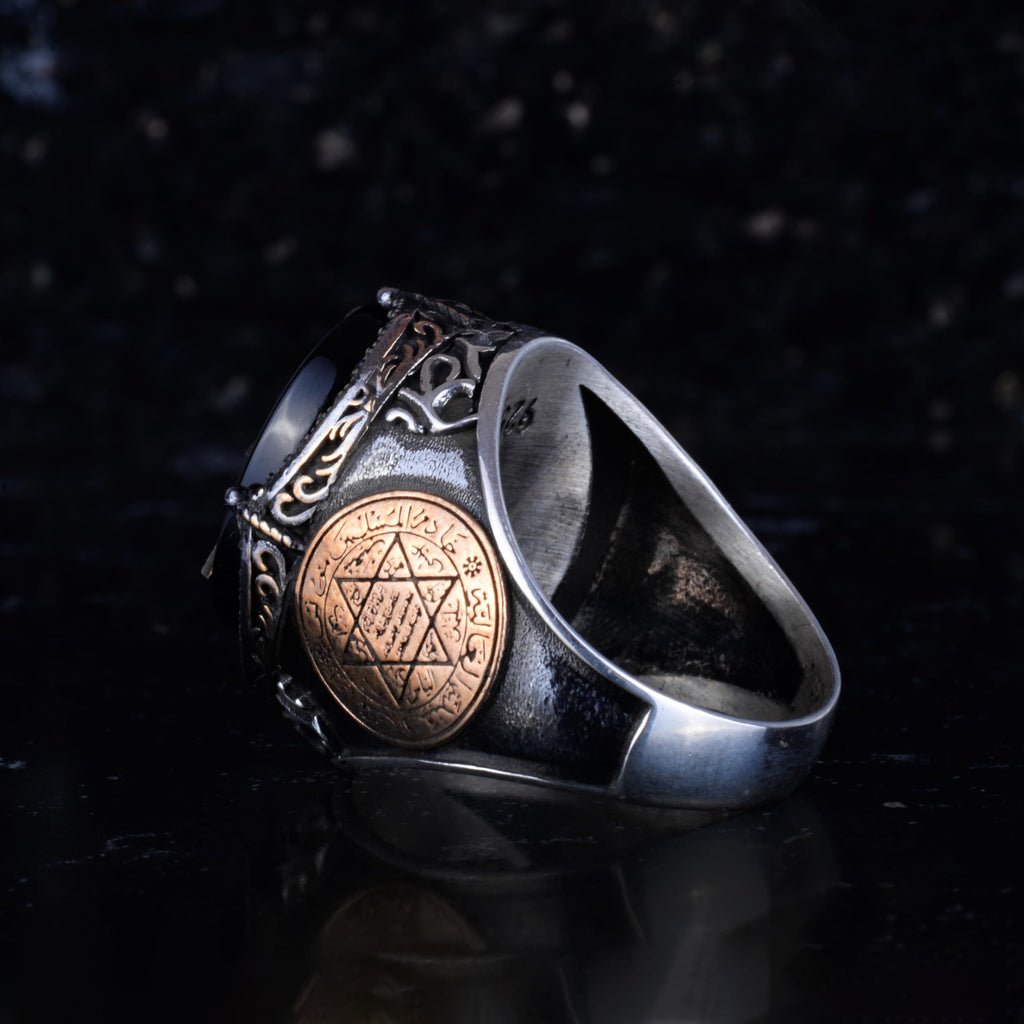 KAMBO Men's Onyx Stone Masonic Square and Compass Symbol Ring – Star of David Details – Statement Ring — 7