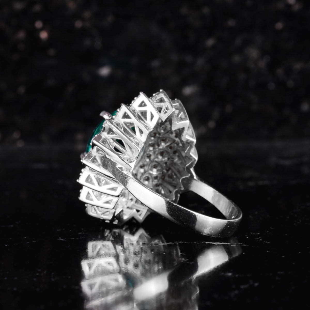 KAMBO Created Green Stone Women's Ring 925 Sterling Silver – Oval Halo Luxury Statement Ring for Women — 7