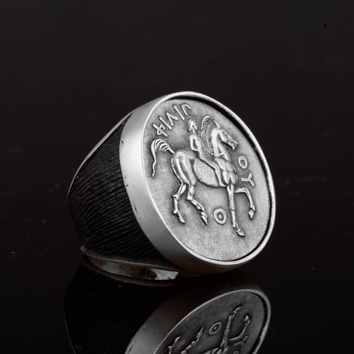 Antique Roman Military, Horse Figure Ring — 6