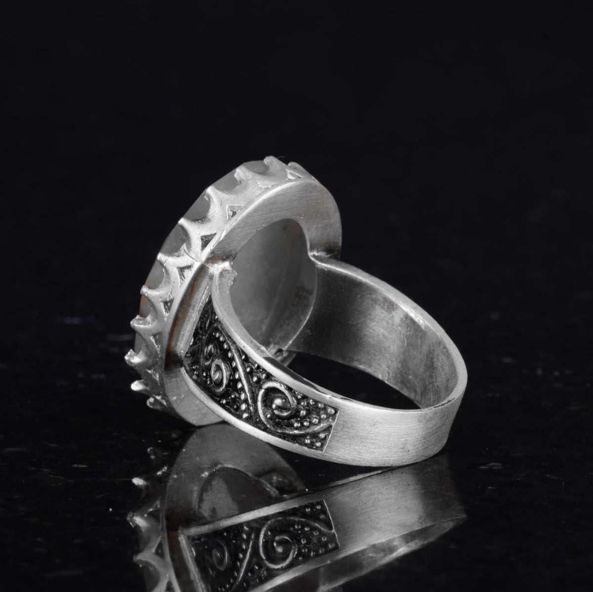 Natural Oyster Shell Stone Ring - 925 Sterling Silver Handmade Ring — 7