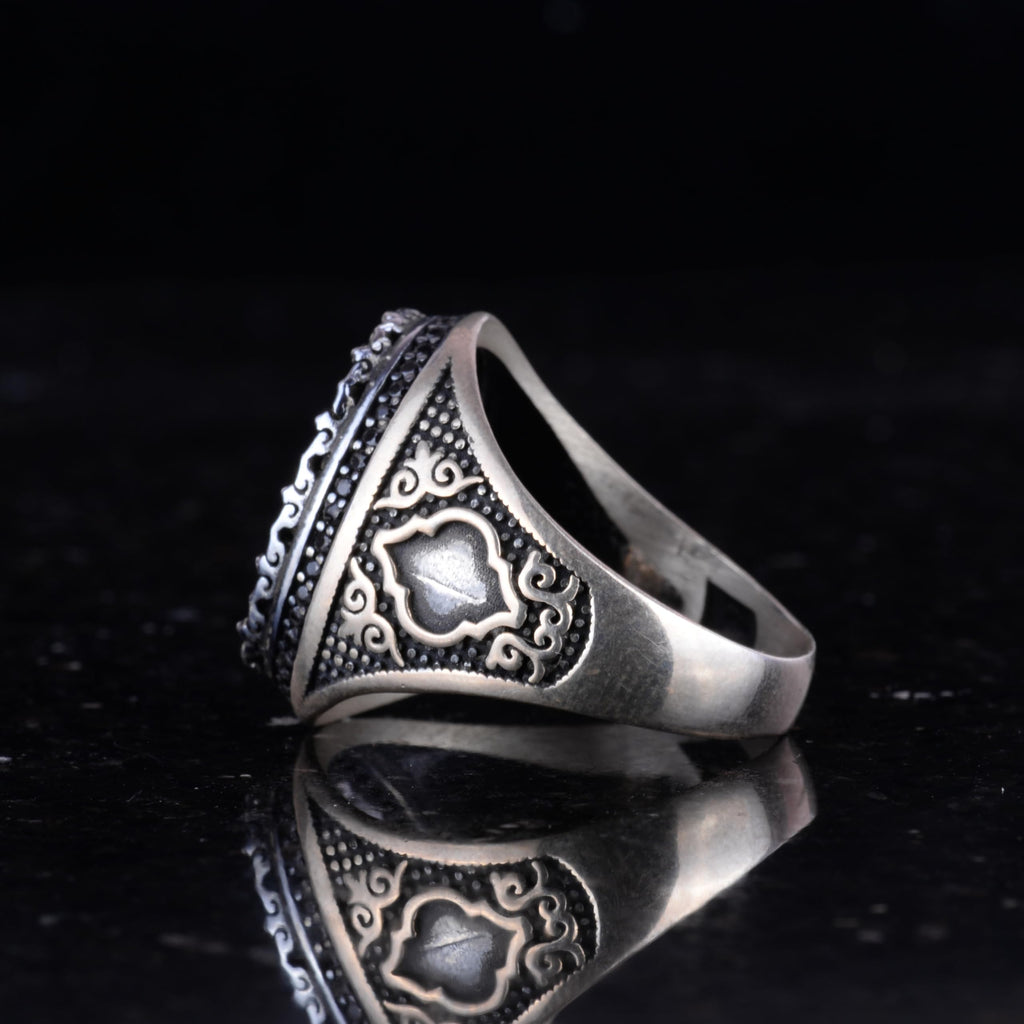 Silver Unisex Ring - White Wolf Design - Symbol of Strength and Loyalty - Handmade Vintage Ring — 4