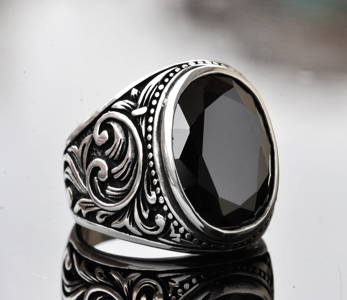 Handmade 925 Sterling Silver Men's Ring with Natural Obsidian Stone, Intricate Band Design, Unique Silver Ring — 4