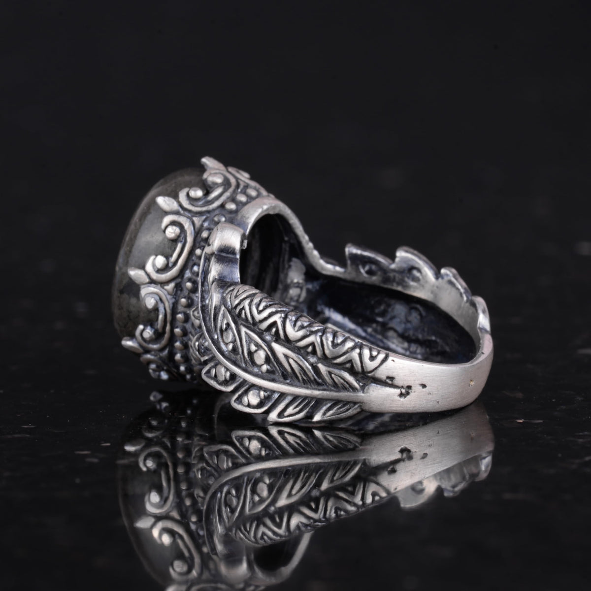 Vintage Bohemian Design Silver Women's Ring — 7