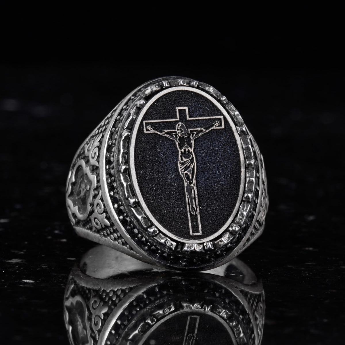 Kambo Silver Men's Ring with Crucifix Design - Symbol of Faith and Devotion - Handmade Religious Jewelry — 4
