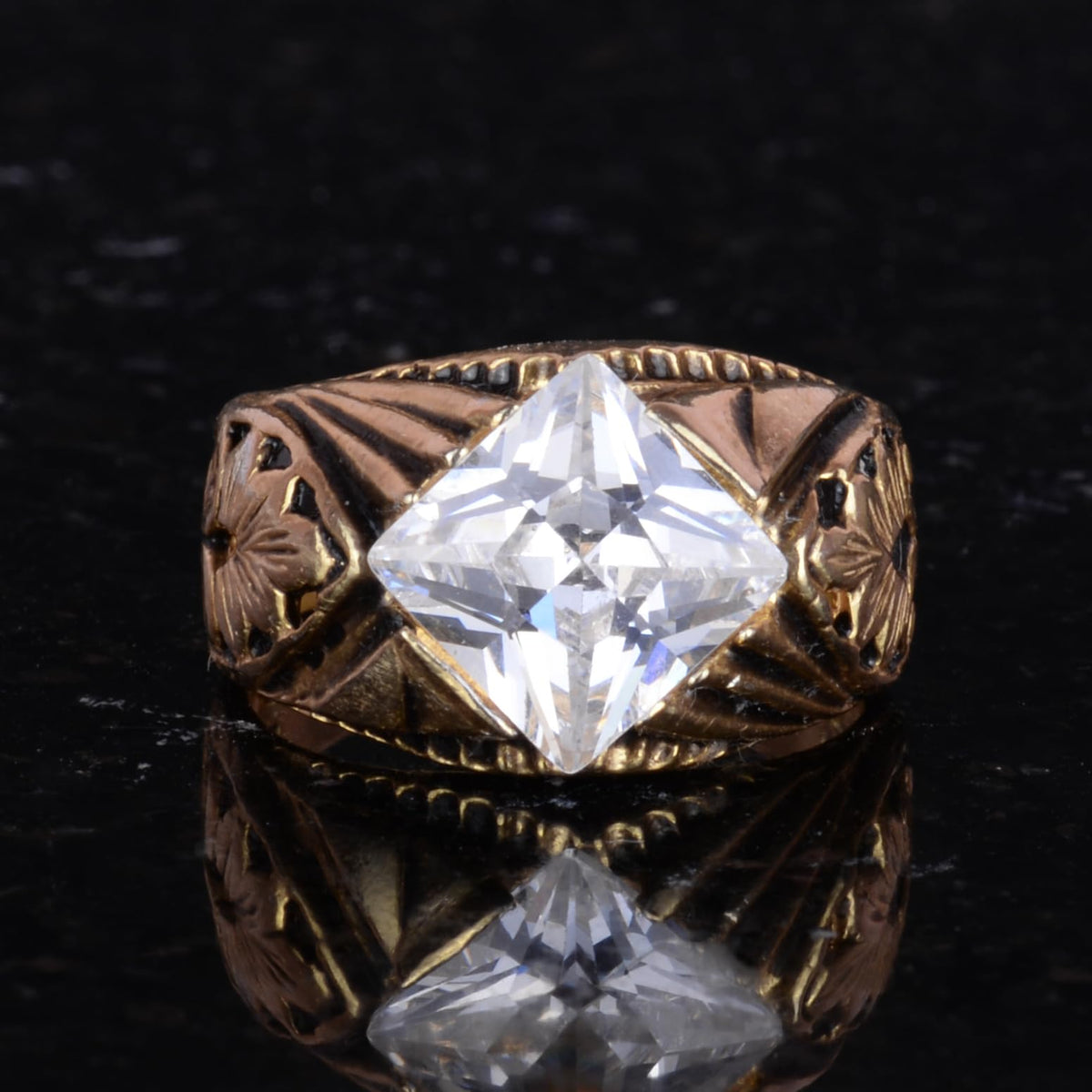 KAMBO Handmade 925 Sterling Silver Ring with Created Crystal Stone, Gold Plated Modern Unisex Statement Jewelry, Elegant