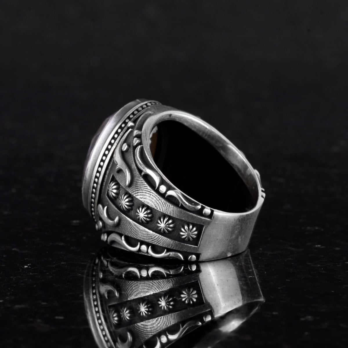 925 Sterling Silver Ring, Designer Silver Men's Ring (White Synthetic Cat's Eye Stone) — 7