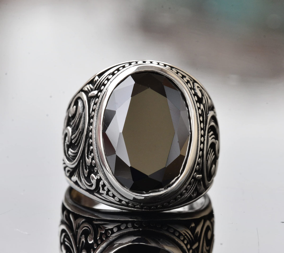 Handmade 925 Sterling Silver Men's Ring with Natural Obsidian Stone, Intricate Band Design, Unique Silver Ring — 2