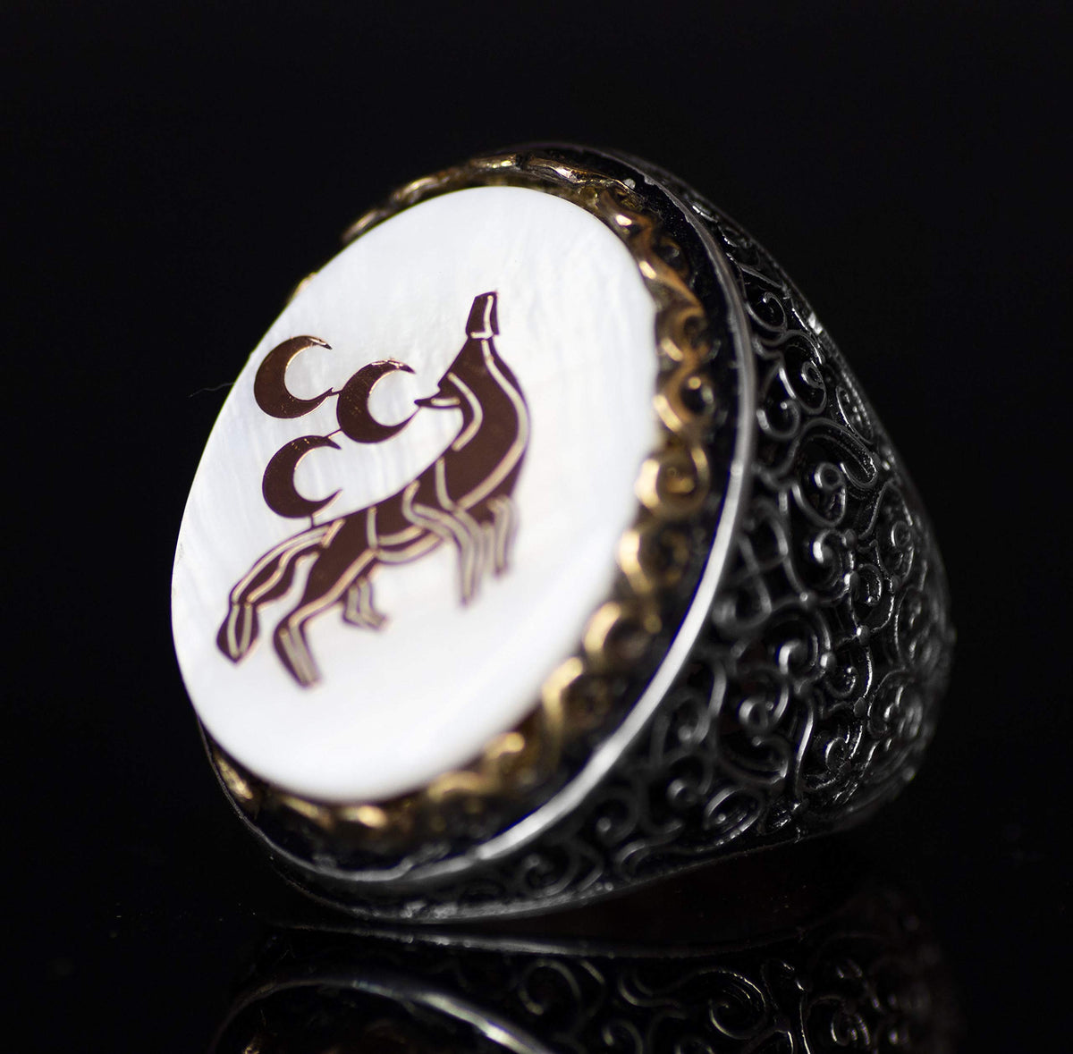 925 Sterling Silver Men's Ring - Wolf and Crescent Symbol, Embellished with Natural Stones — 2