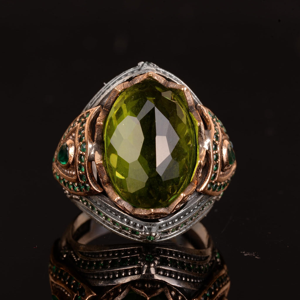 925 Sterling Silver Men's Ring - Set with Peridot Stone — 5