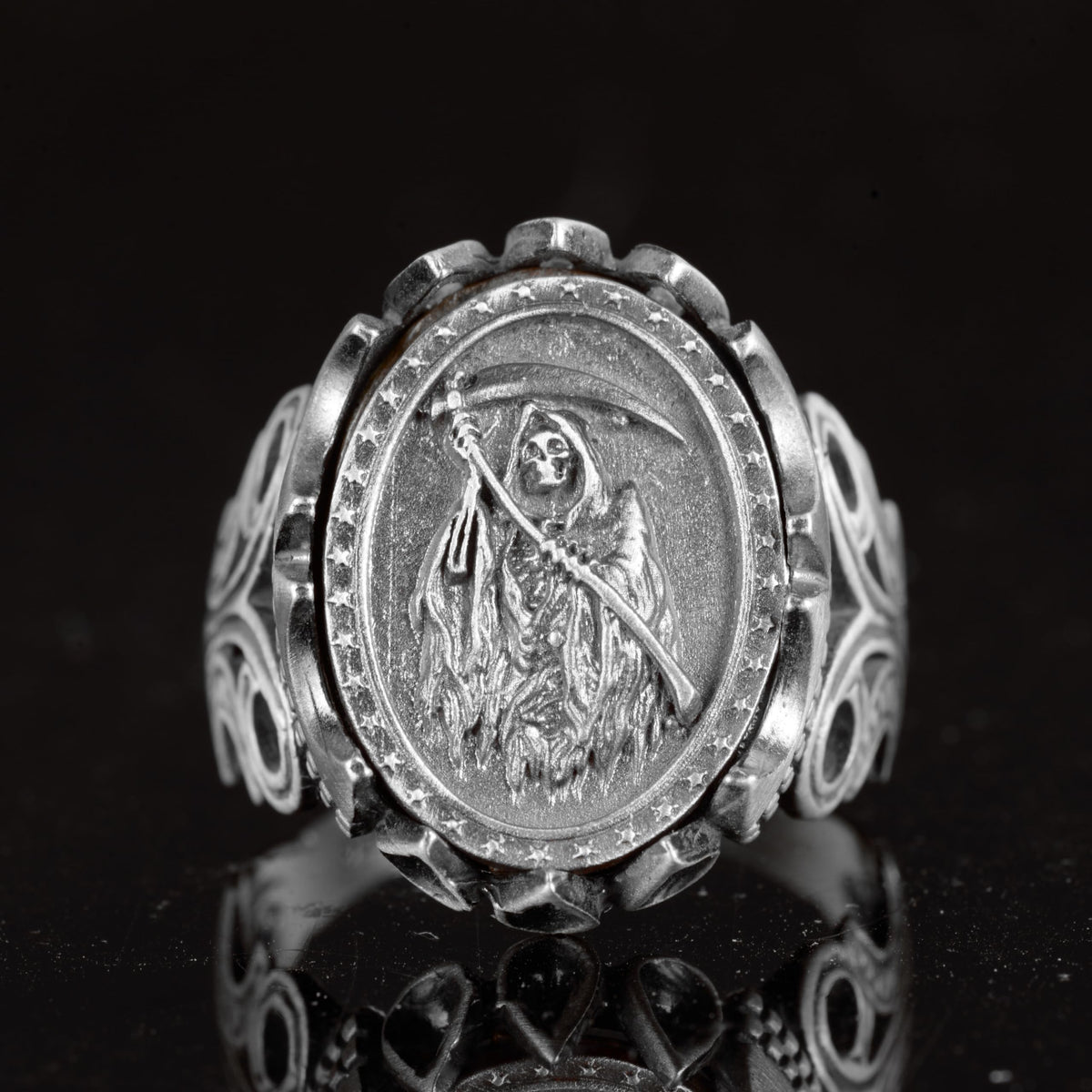 Dark Grave Digger Ring — 3