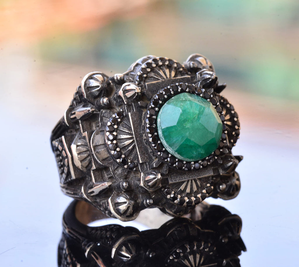Luxury 925 Sterling Silver Ring - Natural Emerald Stone - Elegant and Magnificent Design — 3