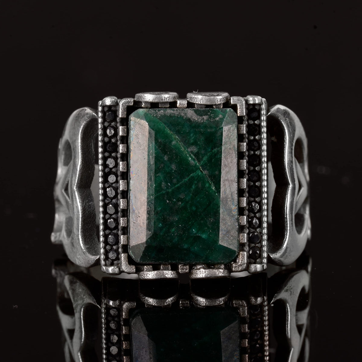 Emerald Stone Silver Ring — 5