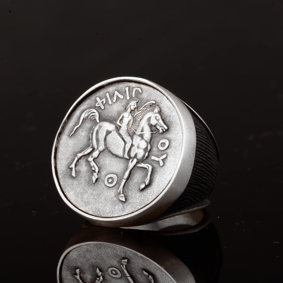 Antique Roman Military, Horse Figure Ring — 3