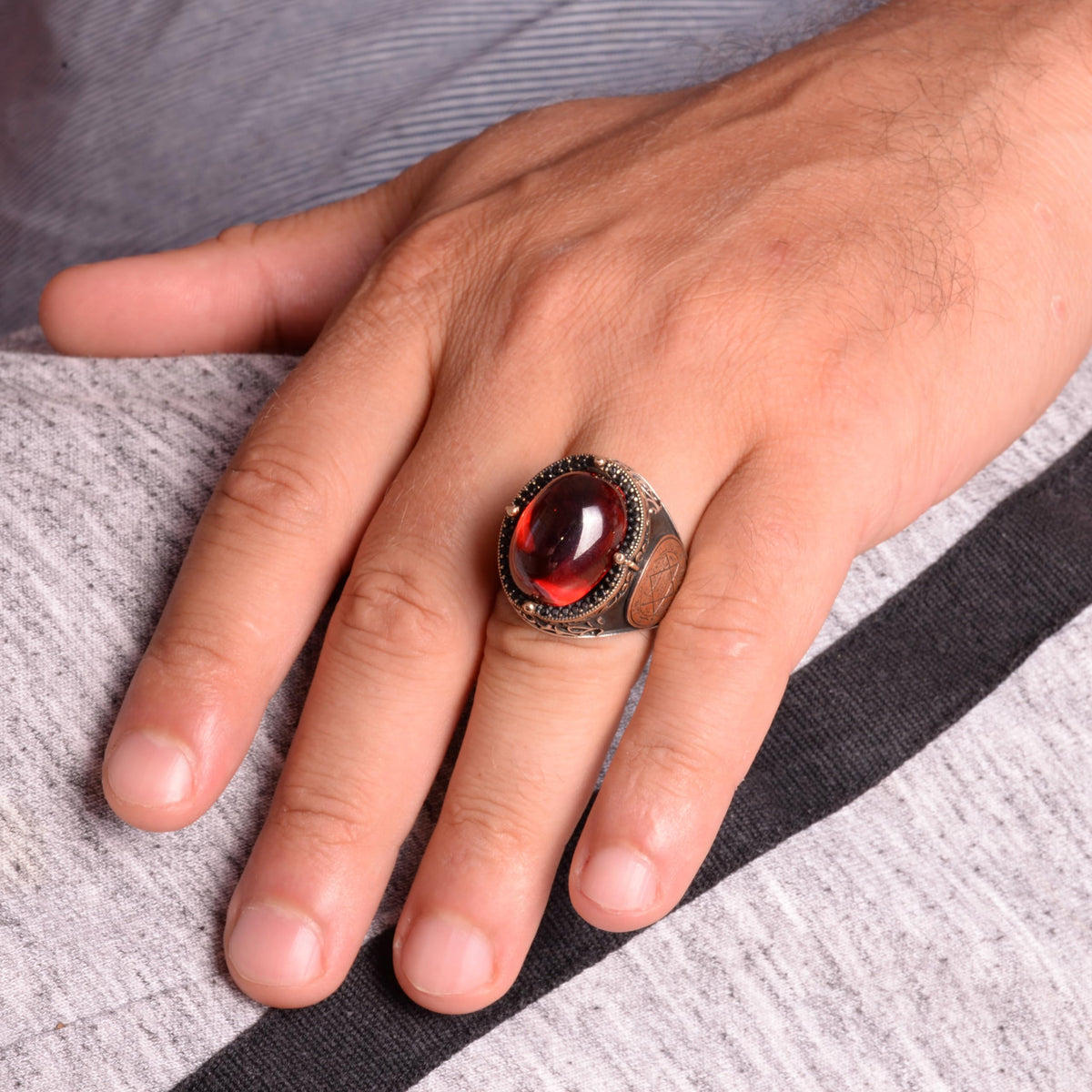 Kambo Star of David 925 Sterling Silver Solomon Ring – Cabochon Synthetic Garnet Stone — 3