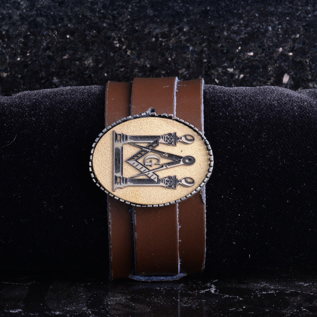KAMBO Genuine Leather Cuff Bracelet for Men, Masonic Medallion in 925 Sterling Silver Frame, Handmade Wide Wristband, Ad
