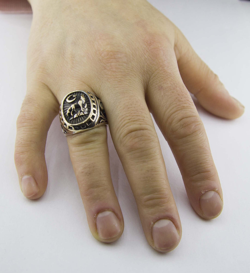 Men's Silver Ring, Wolf Figure Handmade Ring, Wildlife Themed Wolf Ring — 9