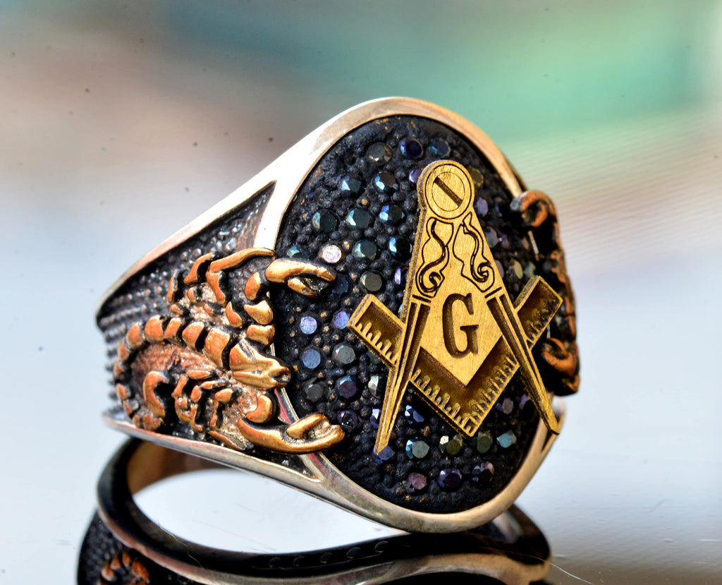 Handmade 925 Sterling Silver Men's Mason Scorpion Ring, Black and White Heart Stone, Gold Plated Mason King Ring Design, Silver Ring — 3