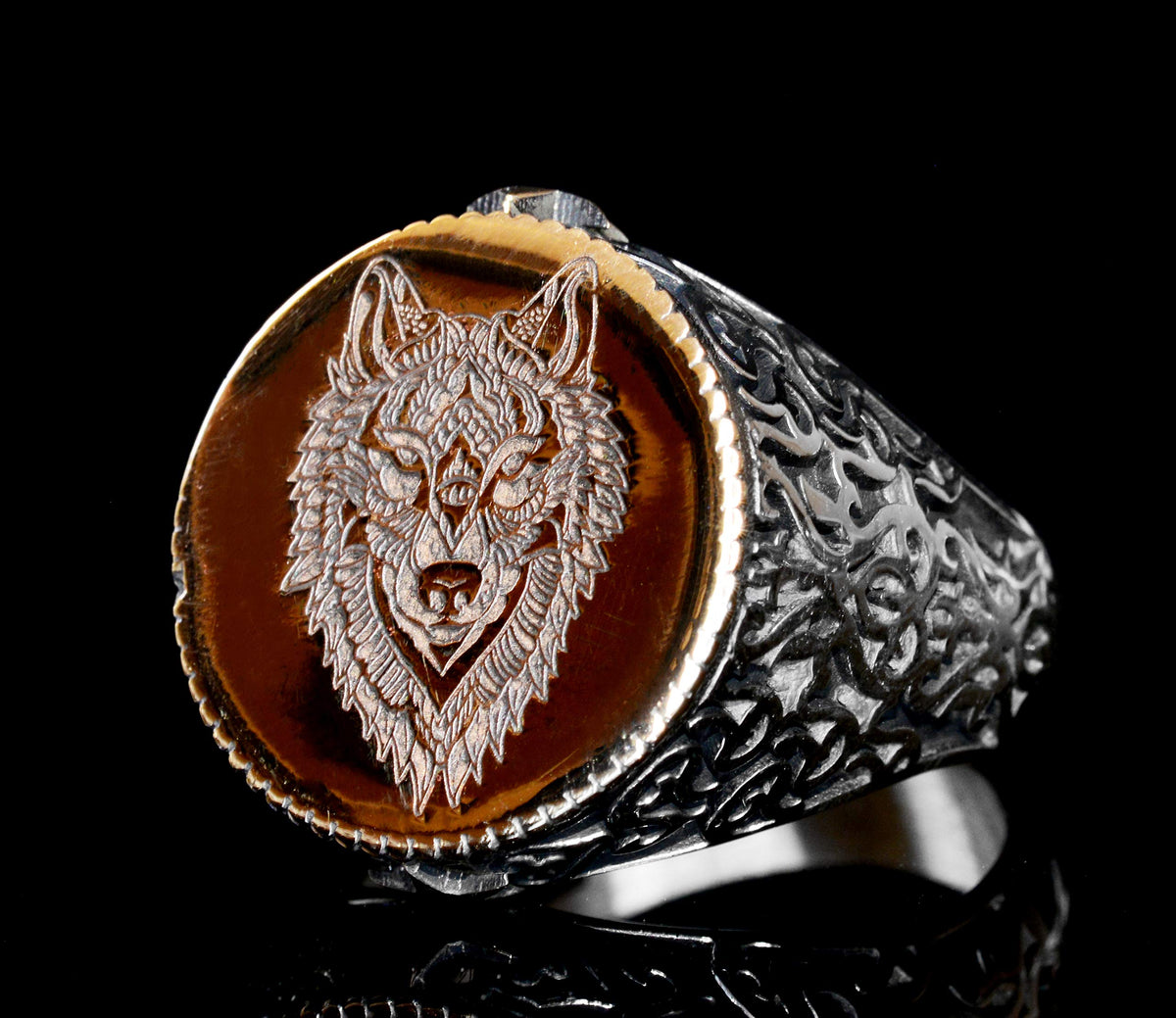 Silver Ring - Wolf Head Design with Gold Detail — 5