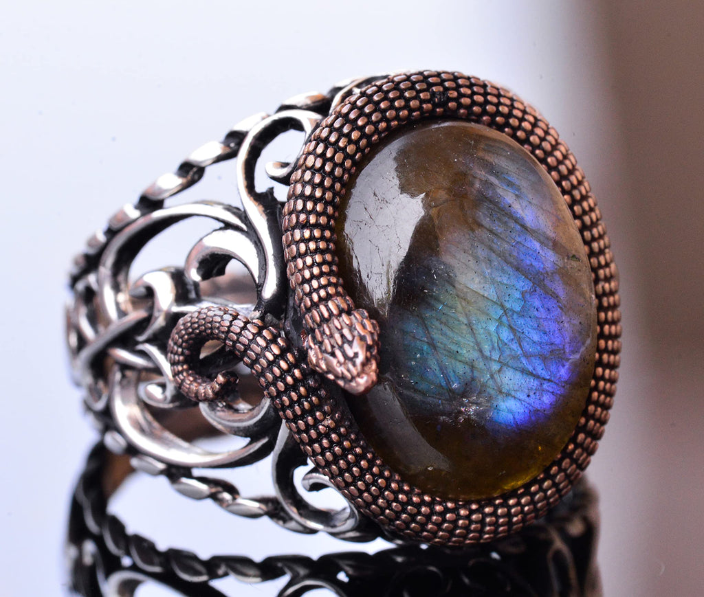 925 Sterling Silver Men's Ring - Handmade Elegance with Natural Labradorite Stone — 3