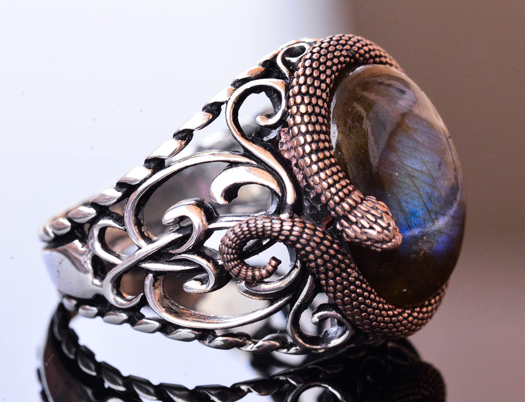 925 Sterling Silver Men's Ring - Handmade Elegance with Natural Labradorite Stone — 4