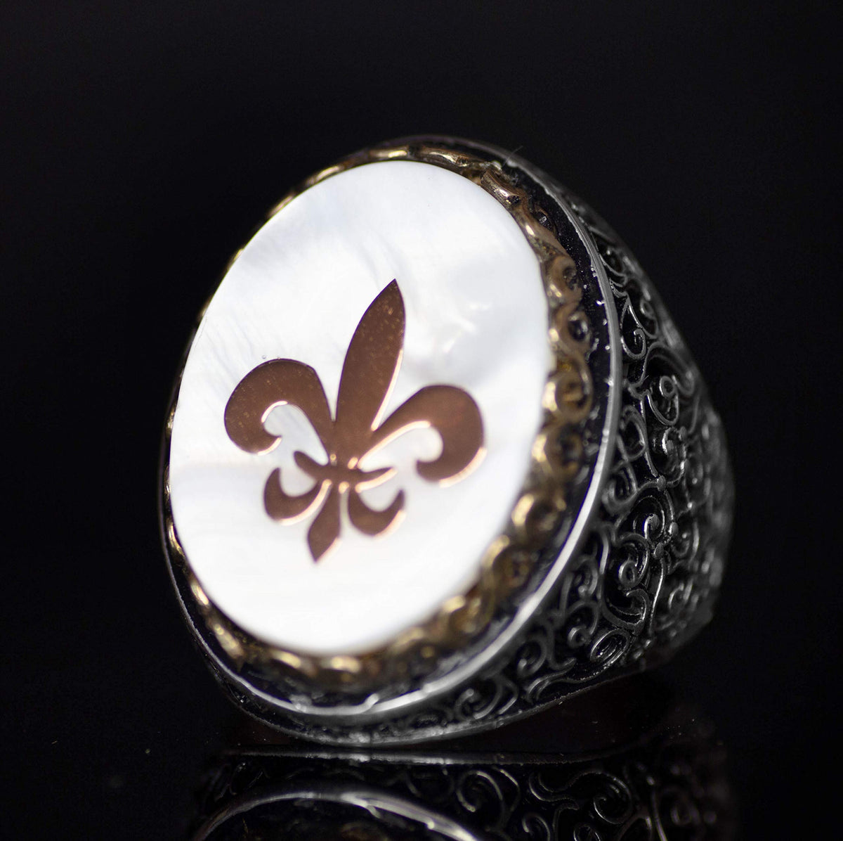 Noble and Symbolic Men's 925 Sterling Silver Ring - Lily Symbol, Adorned with Natural Stones — 3