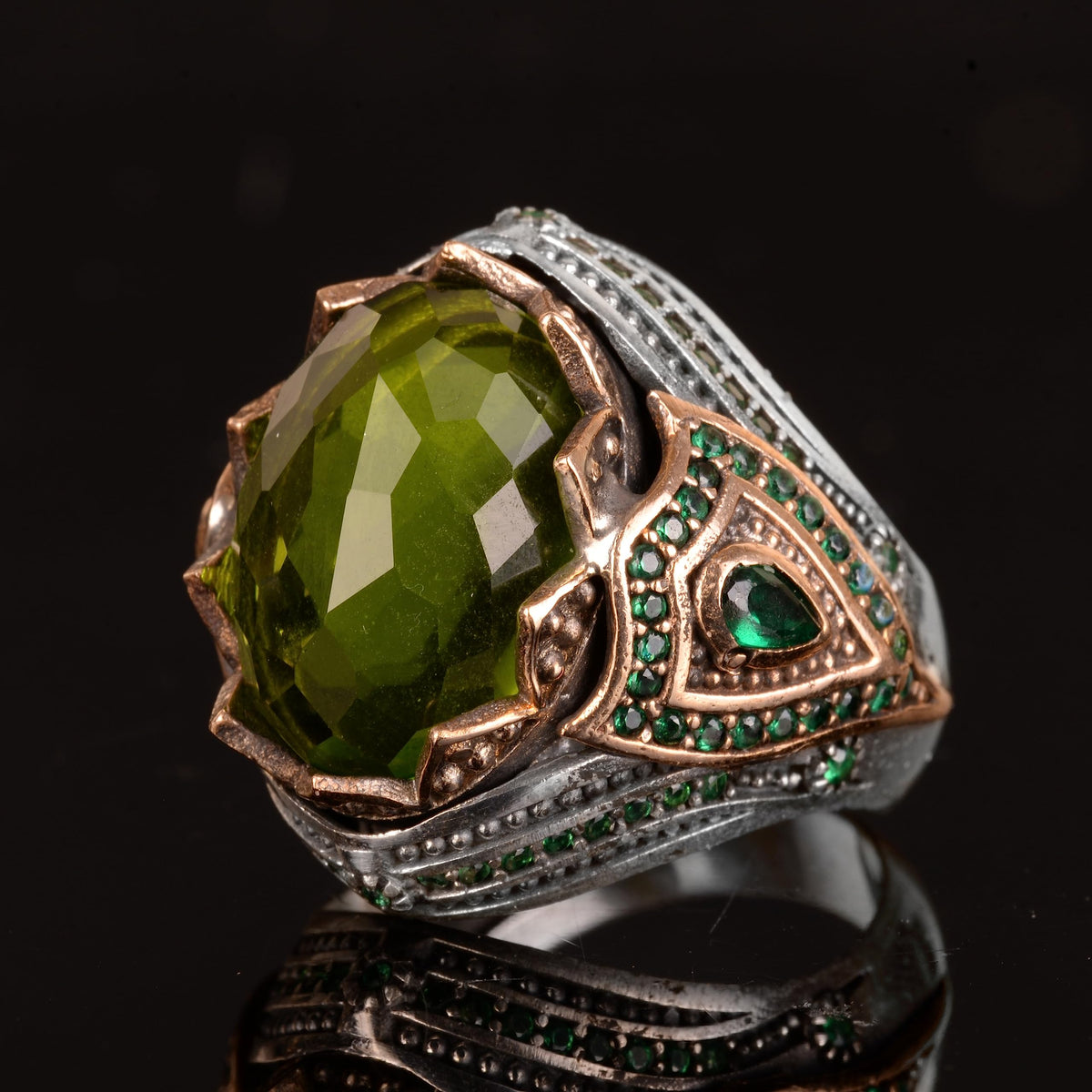 925 Sterling Silver Men's Ring - Set with Peridot Stone — 4