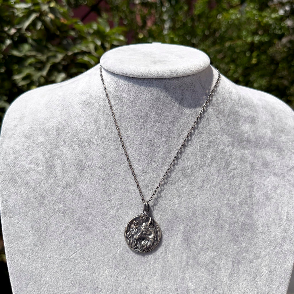 925 Sterling Silver Animal Figure Pendant - Silver Wolf Pendant - Detailed Design, Nature-Inspired Jewelry — 3