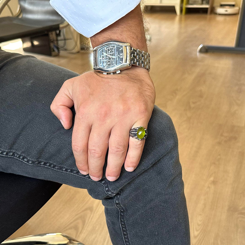 Silver Claw Ring with Synthetic Peridot Stone — 3