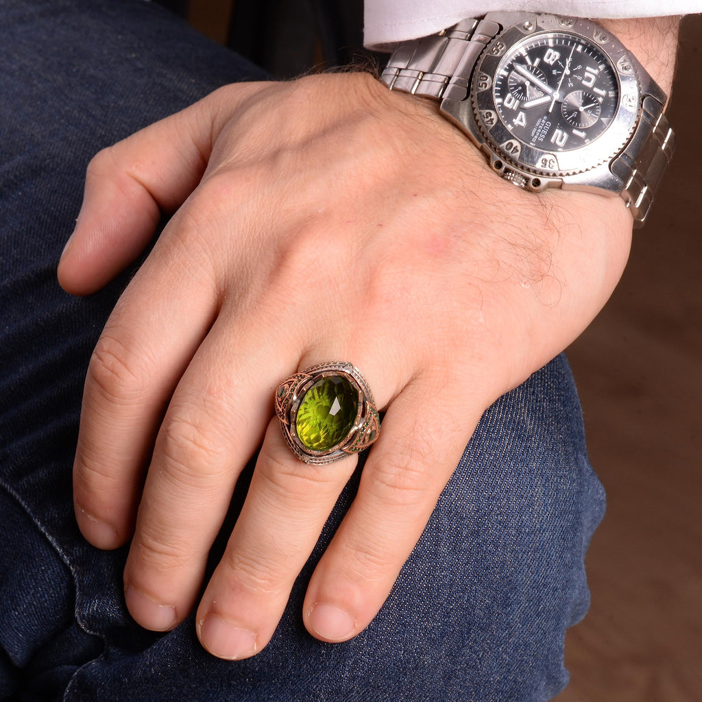 925 Sterling Silver Men's Ring - Set with Peridot Stone — 6