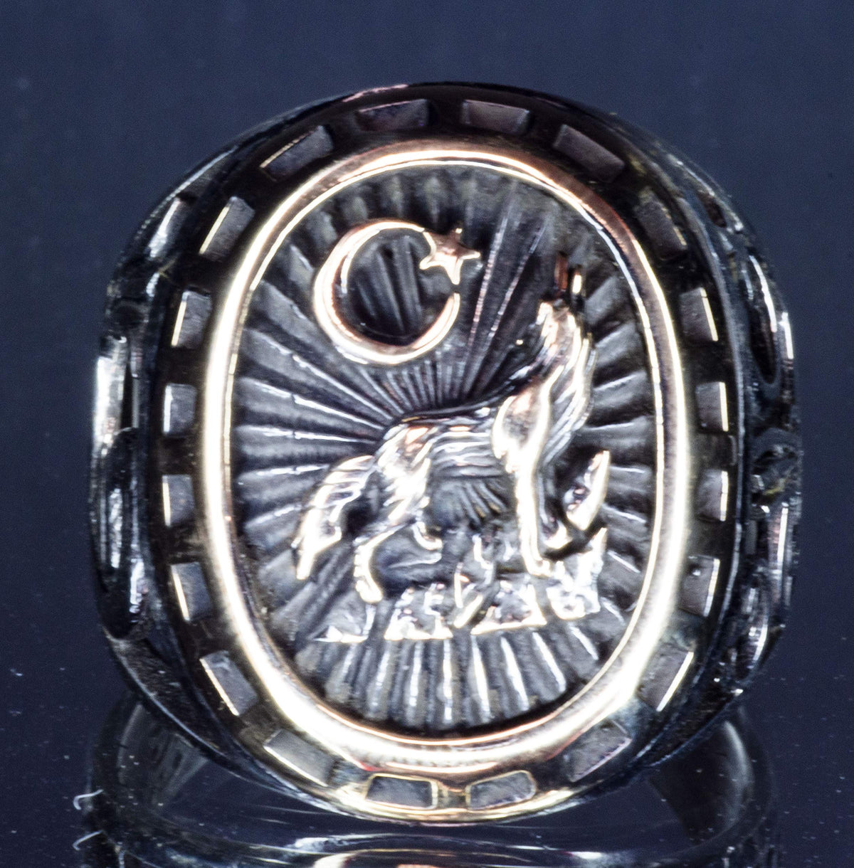 Men's Silver Ring, Wolf Figure Handmade Ring, Wildlife Themed Wolf Ring — 2