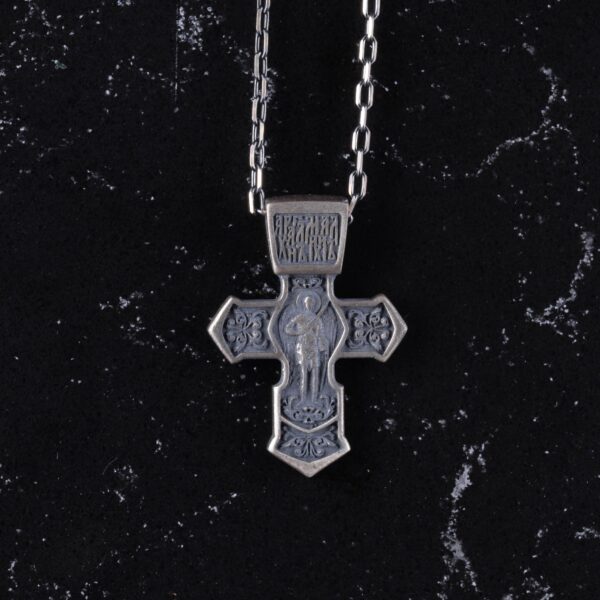 925 Ayar Gümüş Gothic Cross Kolye